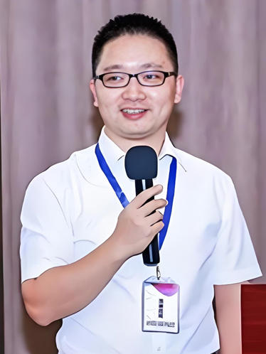 科技副總經(jīng)理